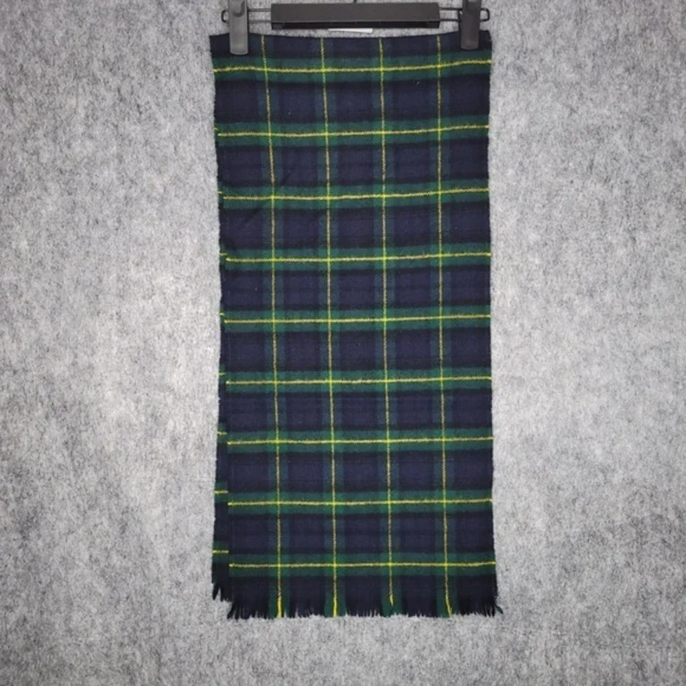 Highlands 100 Pure New Wool Scarf Made in Scotland Tartan Plaid‎ Fringe